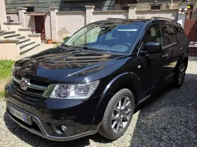 Usata Fiat Freemont Lounge 140 CV (102 kW) 2014 Nero SUV