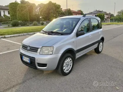Usata Fiat Panda 4x4 69 CV (50 kW) 2008 Grigio Utilitaria