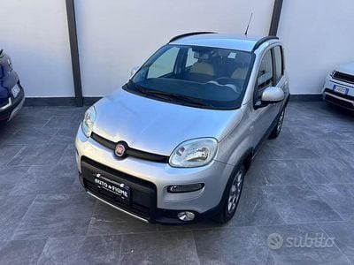 Usata Fiat Panda 4x4 S 75 CV (55 kW) 2014 Grigio Utilitaria