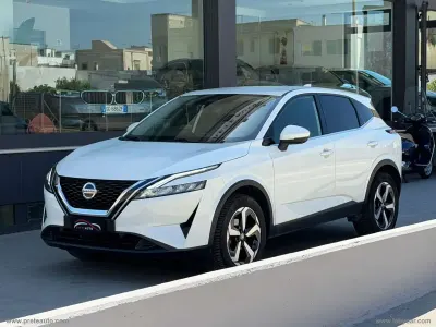 Usata Nissan Qashqai N-Connecta 158 CV (116 kW) 2022 Bianco SUV