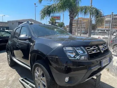 Usata Dacia Duster Lauréate 109 CV (80 kW) 2018 Nero SUV
