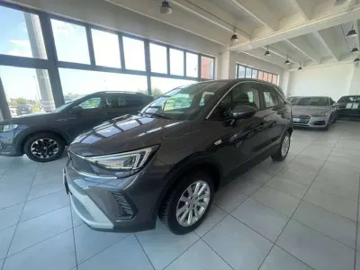 Usata Opel Crossland Elegance 110 CV (80 kW) 2021 Grigio SUV