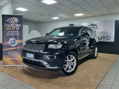 Usata Jeep Grand Cherokee Summit 250 CV (183 kW) 2015 Nero SUV