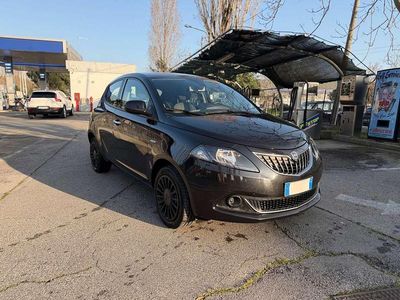 Usata Lancia Ypsilon S 69 CV (50 kW) 2022 Nero Utilitaria
