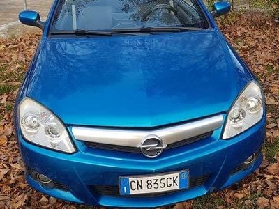 Usata Opel Tigra Edition 69 CV (50 kW) 2005 Station wagon