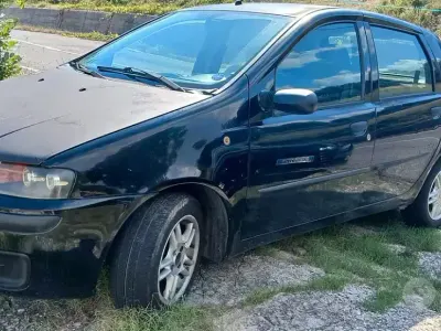 Usata Fiat Punto 80 CV (58 kW) 2002 Nero Utilitaria