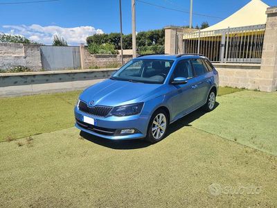 Usata Skoda Fabia Style 75 CV (55 kW) 2017 Blu Utilitaria