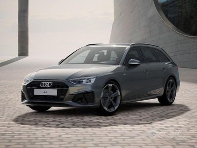 Usata Audi A4 S-Line 163 CV (119 kW) 2023 Grigio chronos metallizzato Station wagon