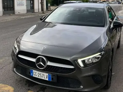 Usata Mercedes A250 160 CV (117 kW) 2021 Grigio Berlina