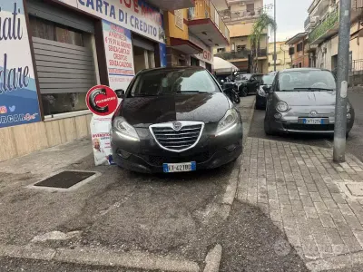 Usata Lancia Delta Gold 105 CV (77 kW) 2013 Nero Utilitaria