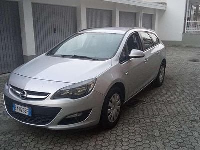Usata Opel Astra S 110 CV (80 kW) 2014 Station wagon