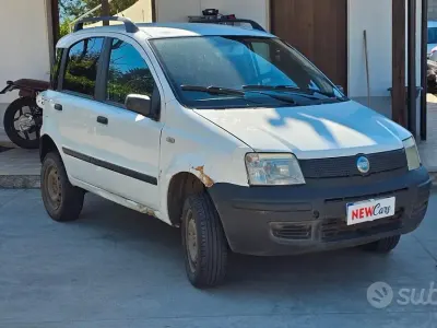 Occasion Fiat Panda 4x4 Active 69 ch (50 kW) 2006 Blanc Citadine