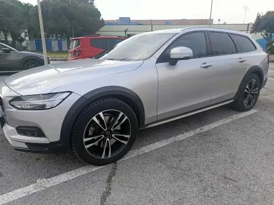Usata Volvo V90 CC Business Edition 190 CV (139 kW) 2020 Station wagon