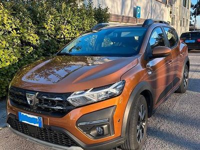 Usata Dacia Sandero Comfort 101 CV (74 kW) 2022 Berlina