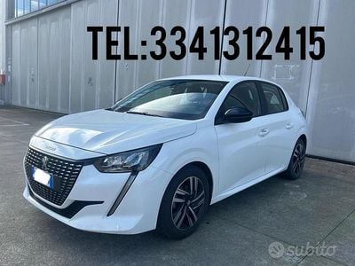 Usata Peugeot 208 Allure 74 CV (54 kW) 2023 Bianco Utilitaria