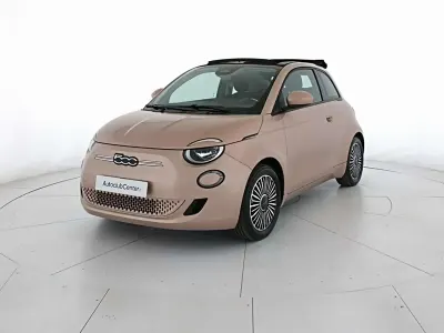 Usata Fiat 500e 42 kW (58 CV) 2024 Rosa Cabrio