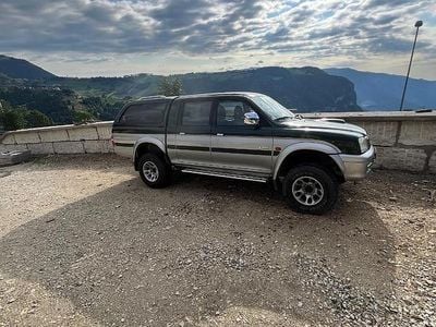 Usata Mitsubishi L200 100 CV (73 kW) 2000 Verde Pick-up