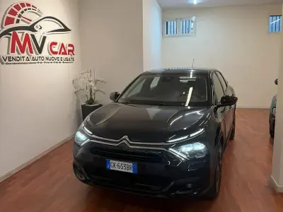 Occasion Citroën C4 Shine 131 PK (96 kW) 2022 Zwart Sedan