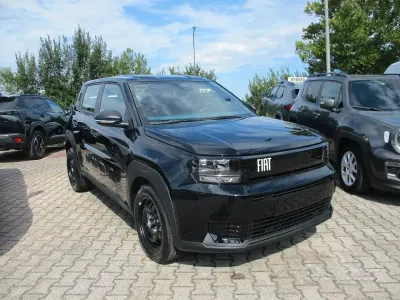 Nuova Fiat Grande Panda Pop 100 CV (73 kW) 2026 Nero Utilitaria