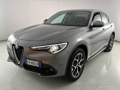 Grigio stromboli Usata 2019 Alfa Romeo Stelvio Executive SUV | 19.900 € (Ottimo prezzo)