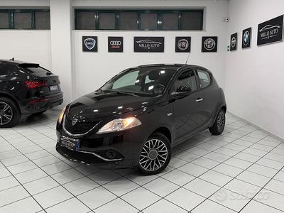 Usata Lancia Ypsilon Gold 69 CV (50 kW) 2016 Nero Utilitaria