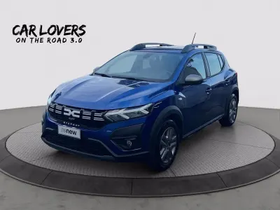 Usata Dacia Sandero Comfort 101 CV (74 kW) 2023 Blu scuro Utilitaria