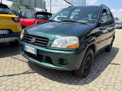 Usata Suzuki Ignis GL 83 CV (61 kW) 2001 Verde Utilitaria