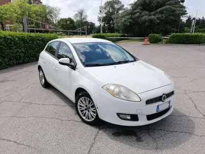 Usata Fiat Bravo Active 90 CV (66 kW) 2009 Bianco Utilitaria