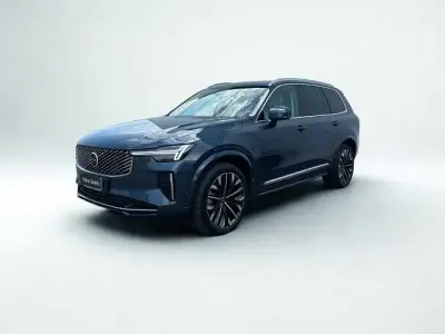 Usata Volvo XC90 Ultra 335 CV (246 kW) 2025 Blu SUV