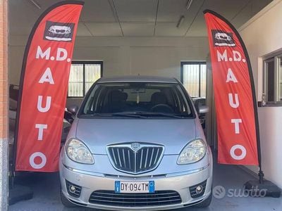 Usata Lancia Musa 120 CV (88 kW) 2010 Grigio Monovolume