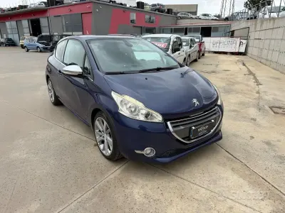 Usata Peugeot 208 Allure 92 CV (67 kW) 2012 Blu Utilitaria