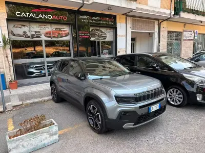 Usata Jeep Avenger Summit 101 CV (74 kW) 2024 Grigio SUV
