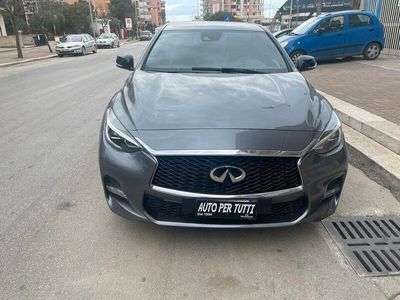 usata Infiniti Q30 4AWD sport AUTOM/NAV/LED