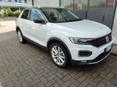 Usata VW T-Roc Advance 150 CV (110 kW) 2019 Bianco SUV