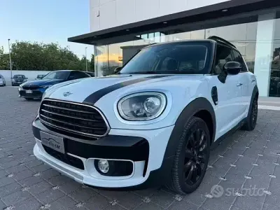 Usata Mini Cooper D Countryman Business 150 CV (110 kW) 2018 Bianco SUV