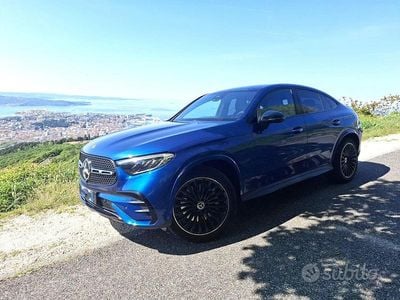 Begagnad Mercedes GLC220 AMG line 197 HK (144 kW) 2023 Blå Sportkupé