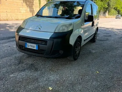 Usata Citroën Nemo 75 CV (55 kW) 2014 Bianco Monovolume