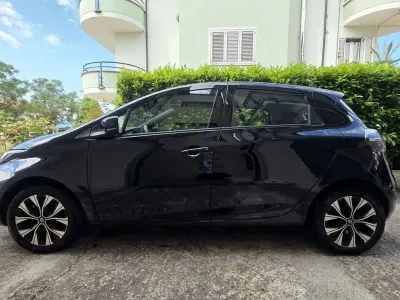 Usata Renault Zoe Evolution 50 kW (69 CV) 2024 Nero Utilitaria
