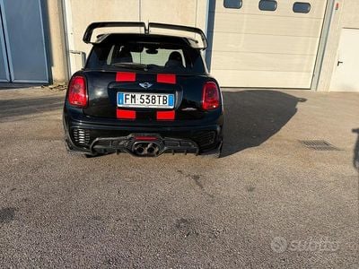 Begagnad Mini John Cooper Works 231 HK (169 kW) 2018 Svart Halvkombi