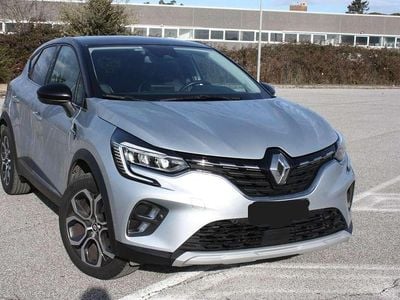 Usata Renault Captur Techno 101 CV (74 kW) 2023 Grigio SUV