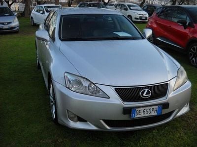Lexus IS220d
