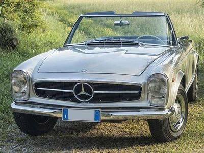 Usata Mercedes 230 150 CV (110 kW) 1965 Argento Cabrio