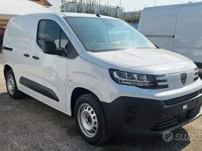 Neu Peugeot Partner 102 PS (75 kW) 2026 Weiß Van / Kleinbus