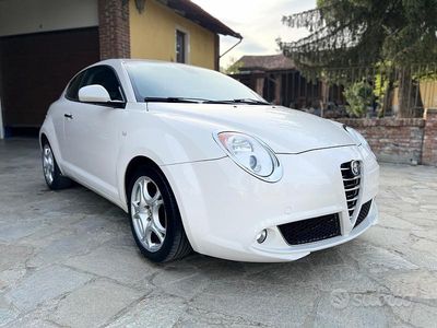 Usata Alfa Romeo MiTo Distinctive 78 CV (57 kW) 2009 Bianco Utilitaria