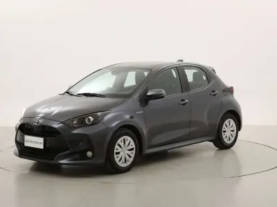 Begagnad Toyota Yaris Hybrid