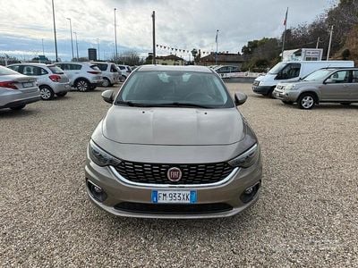 Usata Fiat Tipo S 119 CV (87 kW) 2018 Marrone Berlina