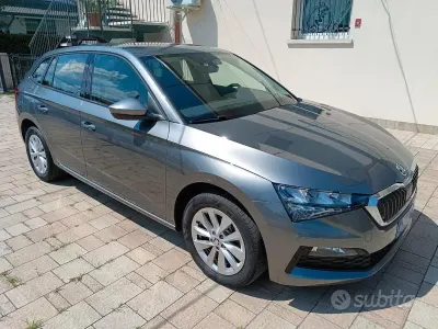 Usata Skoda Scala Ambition 95 CV (69 kW) 2023 Grigio Utilitaria