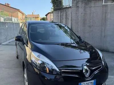 Usata Renault Scénic III 110 CV (80 kW) 2015 Monovolume