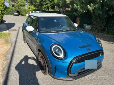 Usata Mini Cooper SE Classic 75 kW (102 CV) 2022 Utilitaria