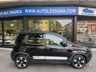 Usata Fiat Panda Cross Cross 69 CV (50 kW) 2025 Nero Utilitaria